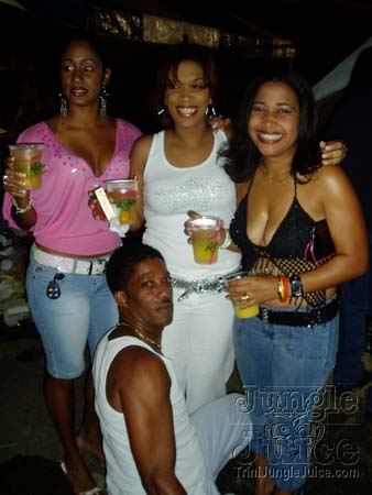 soca_4_summer-067