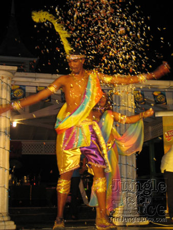 trini_revellers_2k6_launch-075