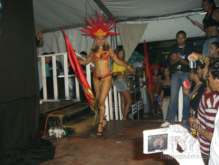 gen_x_bandlaunch_2006-31