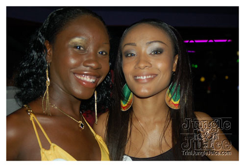 club_string_shal_bday07-092