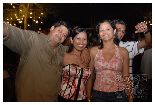 beach_house_carnival_2008_pt2-055