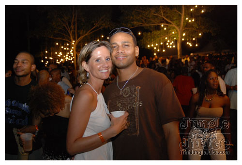 beach_house_carnival_2008_pt2-058