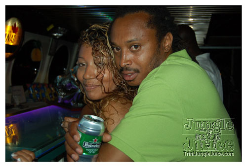 big_people_boatride_08-098