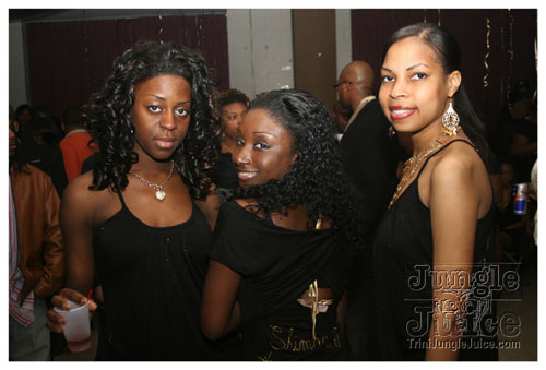 black_and_gold_mar29-013