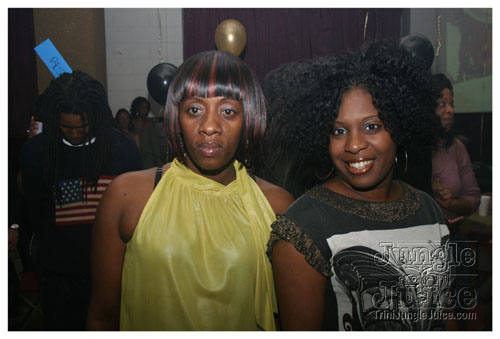 black_and_gold_mar29-044