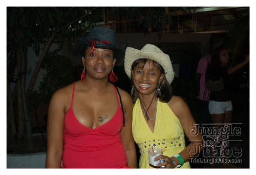 gyal_farm_2008-047