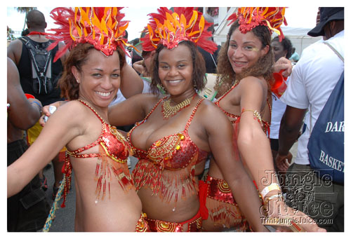 kadooment_day_2008_pt1-117