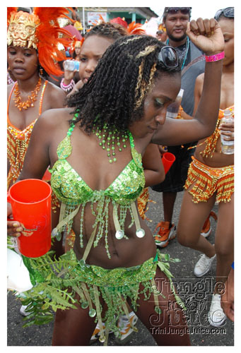 kadooment_day_2008_pt1-142