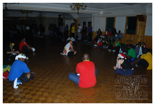 soca_under_de_mistletoe_dec6-007