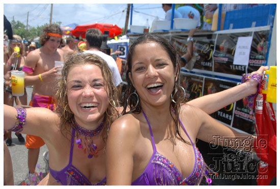 kadooment_day_2009_pt2-019