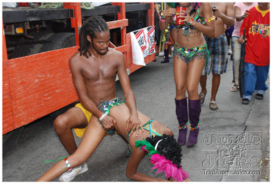 kadooment_day_2009_pt2-128