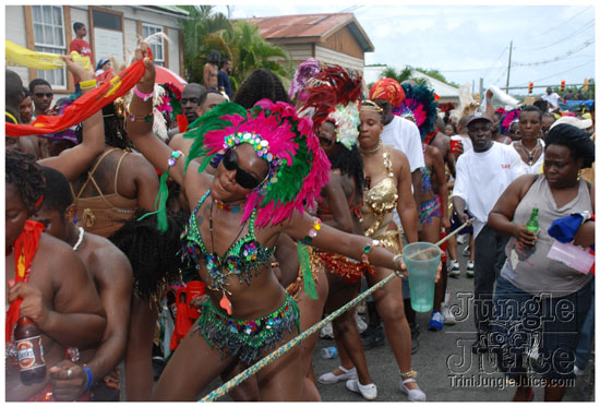 kadooment_day_2009_pt2-138