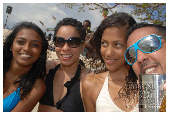 soca_at_de_sandbar_apr15-029