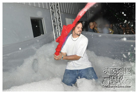 swankys_glow_foam_fete_apr30-156