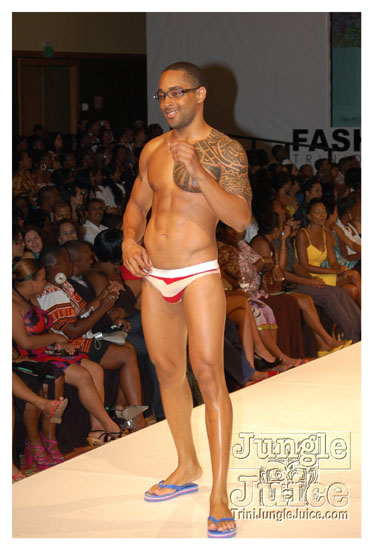 trinidad_fash_week_sun_may31-017