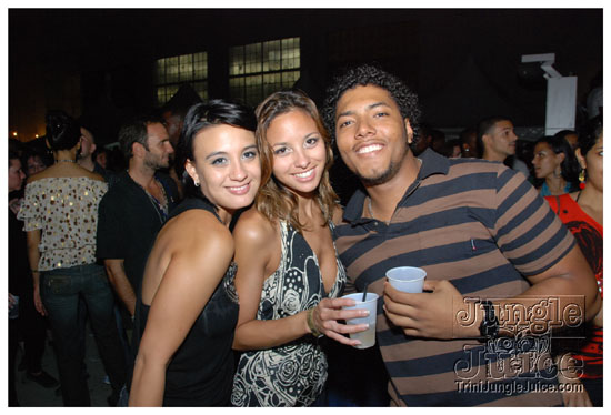 bacchanal_wednesday_2010-064