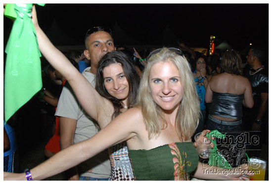 beach_house_carnival_2010_pt2-089