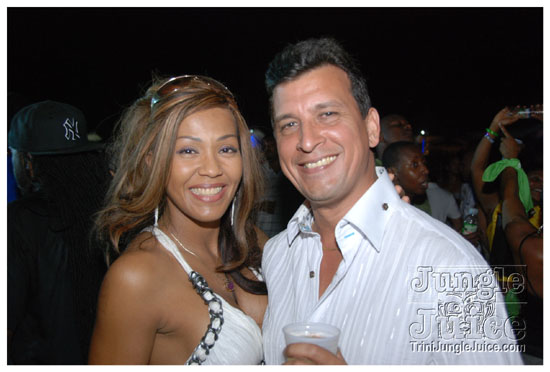 beach_house_carnival_2010_pt2-096