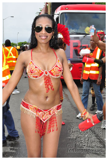 st_lucia_carnival_tuesday_2010_pt2-041