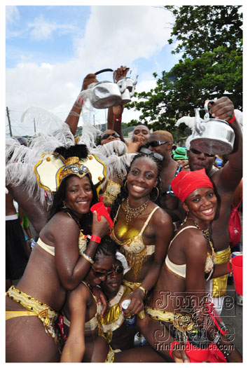 st_lucia_carnival_tuesday_2010_pt2-054