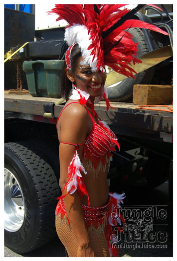 atl_carnival_parade_2011_part2-034
