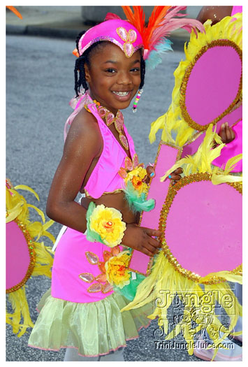 atl_carnival_parade_2011_part2-072