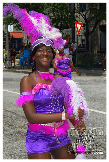 atl_carnival_parade_2011_part2-144