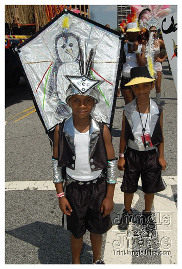 atl_carnival_parade_2011_part2-148