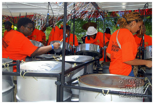 atl_carnival_parade_2011_part2-163