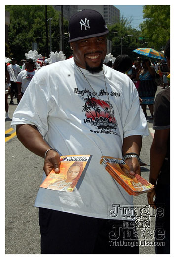 atl_carnival_parade_2011_part2-180