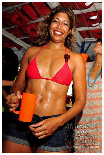 bikini_cruise_2011-081