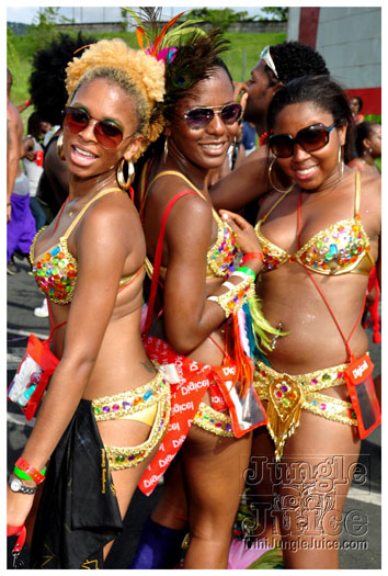 st_lucia_carnival_tuesday_2011_pt2-025