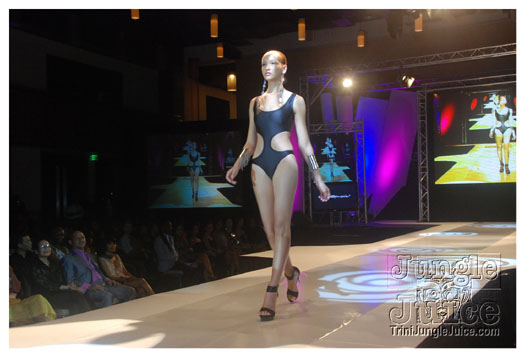 elite_model_look_finals_2011-022