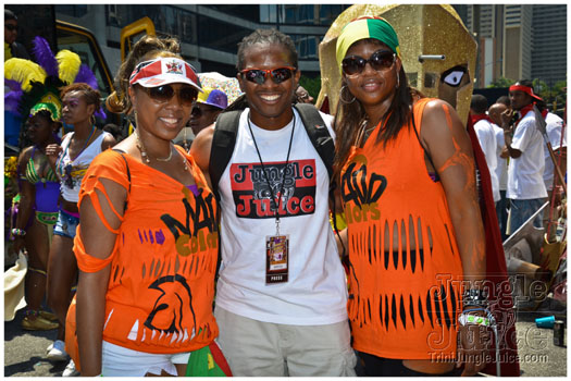 atl_carnival_parade_2012_pt1-042