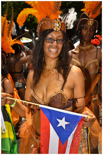 atl_carnival_parade_2012_pt2-012