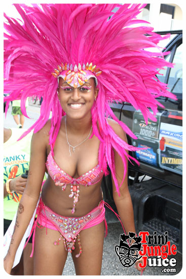 cayman_carnival_2014_part3-032