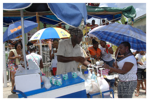 kadooment_day_2008_pt1-107