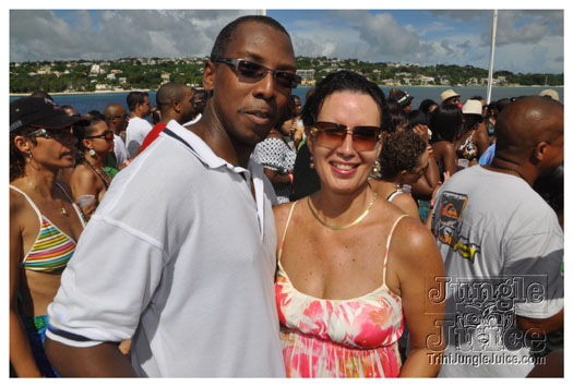 booze_cruise_2010_pt2-069