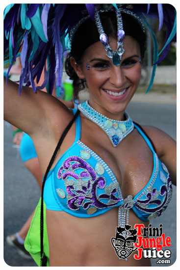 cayman_carnival_2014_part2-038